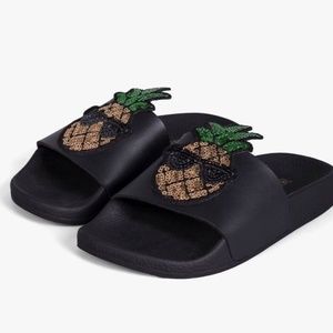 The White Brand Pineapple Slipper Sandals Black